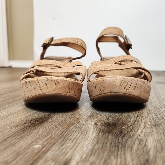 Korks Jenneve Platform Wedge Sandals in Size 9M - Picture 2 of 11